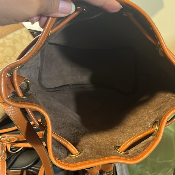 Dooney and Bourke Handbag - Picture 9 of 9